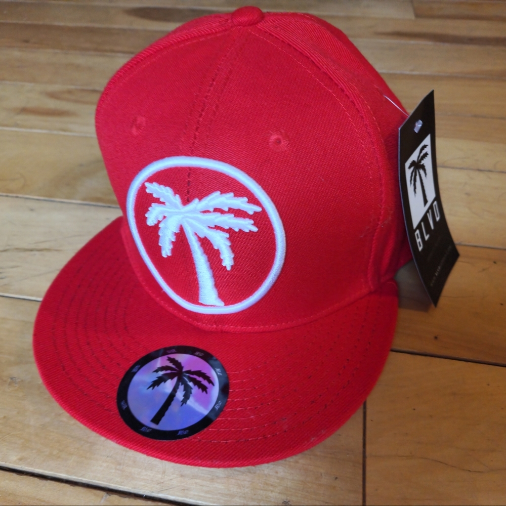 Blvd red cap